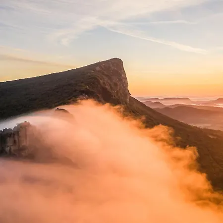 Le Castellas Du Pic St Loup Bed & Breakfast *